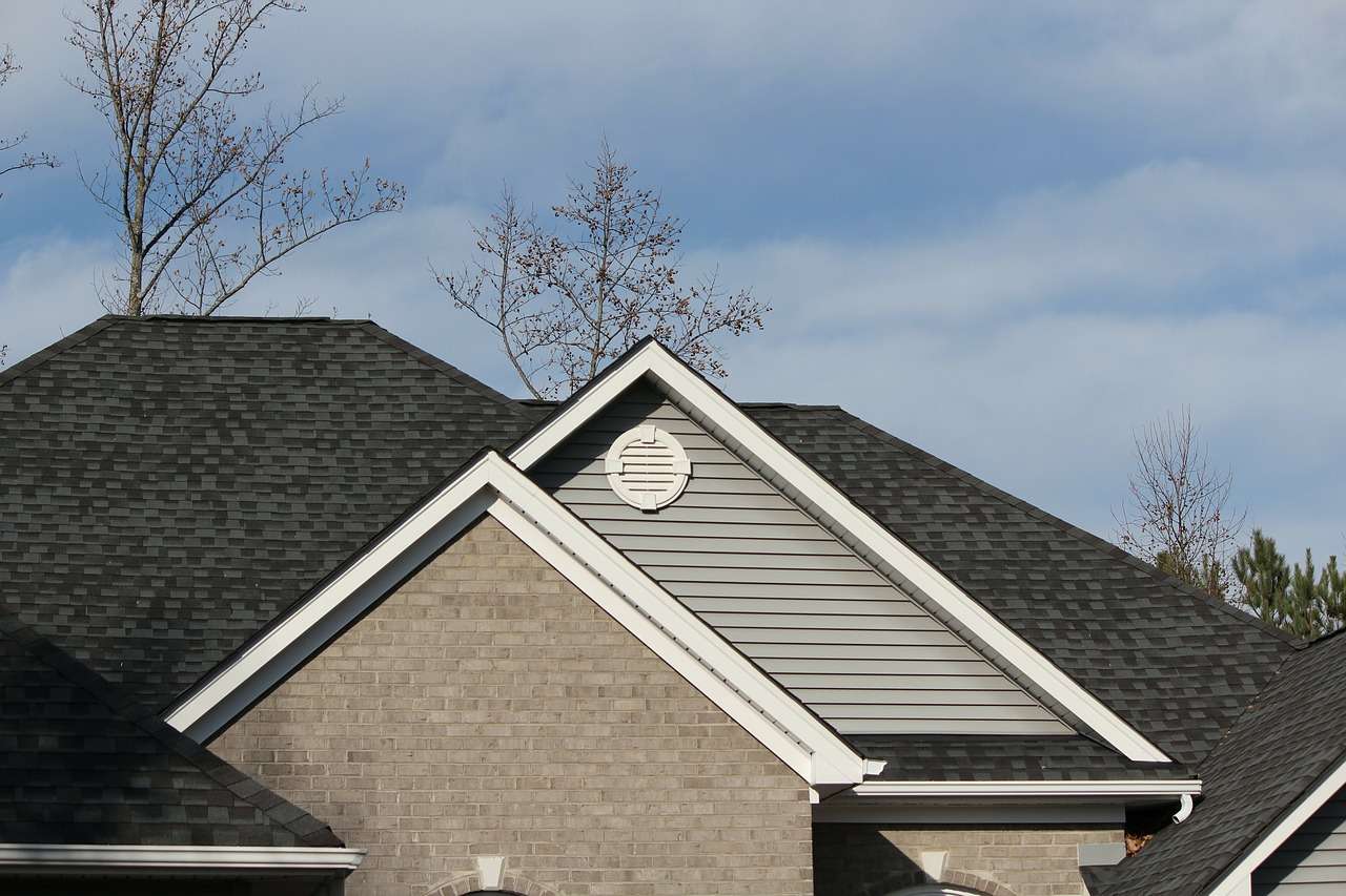 How Long Do Asphalt Shingles Last?