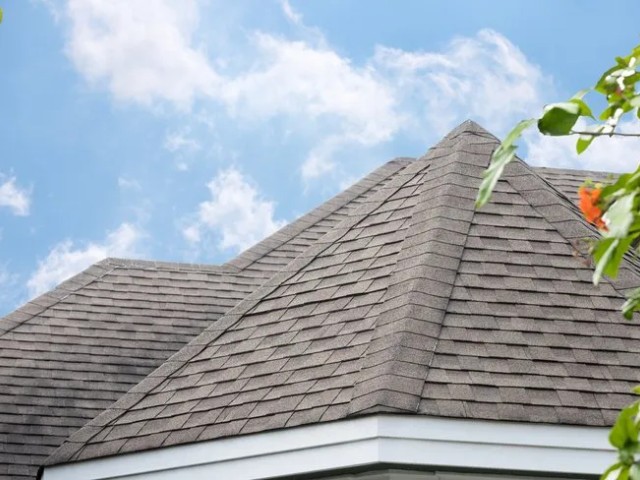 Roof maintenance services to extend roof lifespan